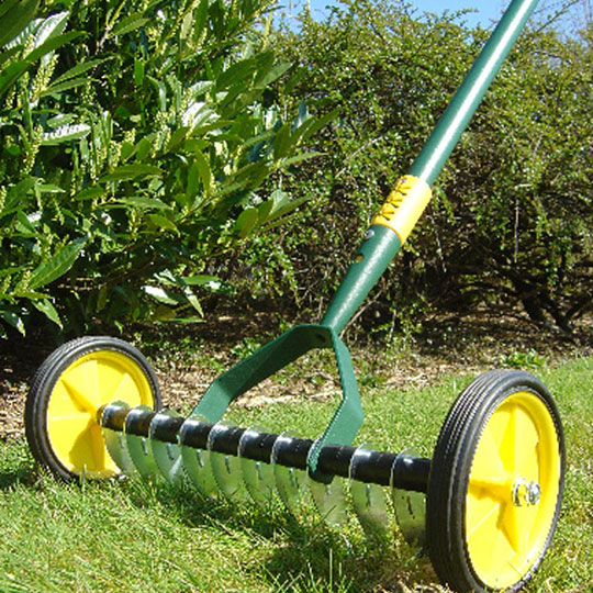 Customer Reviews for Yeoman Rolling Lawn Scarifier Reviver