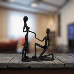 Europa Leisure Marriage Proposal Elur Iron Figurine