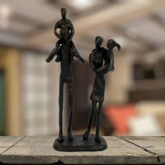 Europa Leisure Family Outing Elur Iron Figurine 22cm
