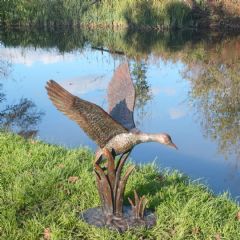 Europa Leisure Duck In Flight Statue
