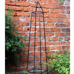 Poppyforge Cleo Obelisk