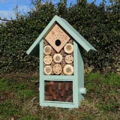 Wildlife World Giant Bee and Bug Biome