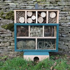 Wildlife World Minibeast HQ
