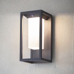 Garden Trading Northwick Solar Wall Light