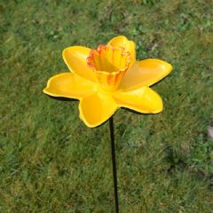 Marie Curie Cast Iron Daffodil Wild Bird Feeder