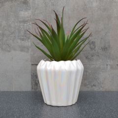 Candlelight Large Plant In Geometric Pot - Pearlescent
